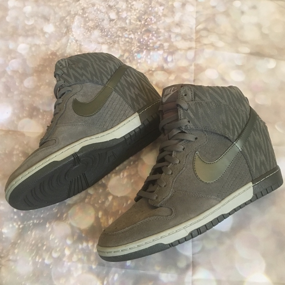Nike Women’s Sky Hi Dunk Print Mica Green Sz 9 - Picture 3 of 8